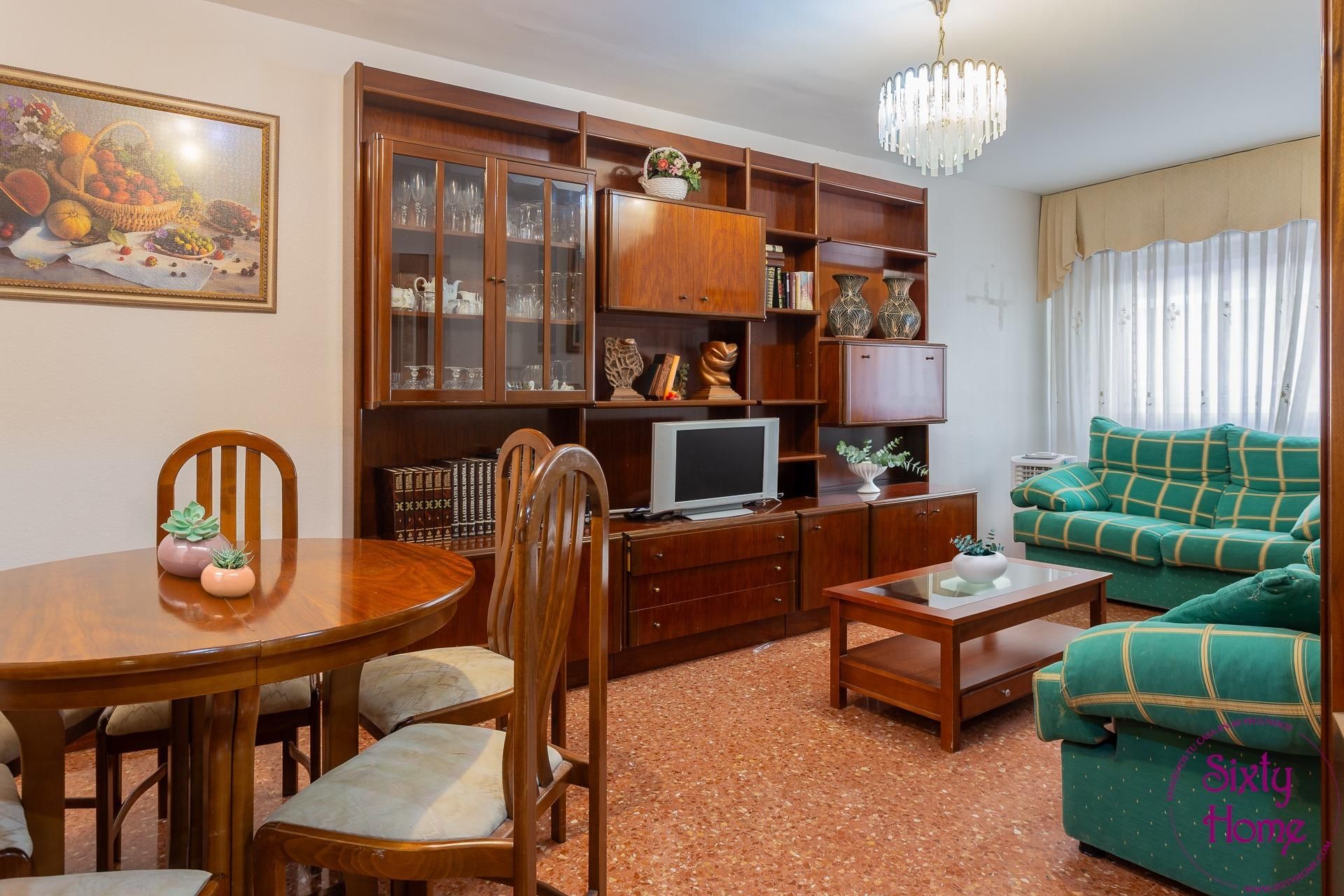 Living room of Flat for sale in  Zaragoza Capital  with Heating, Terrace and Storage room