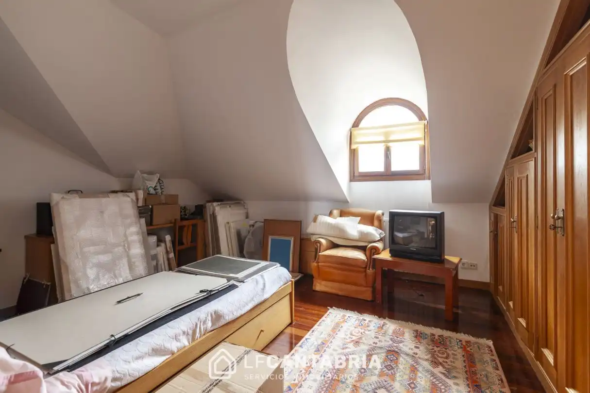 Habitación de Dúplex en venta en Santander con Calefacción y Terraza