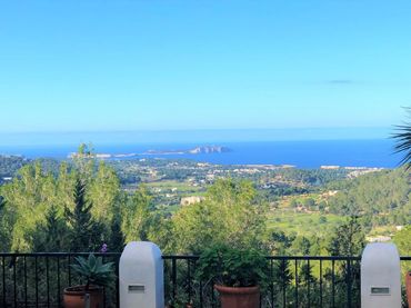 Casa amb piscina en venda a Sant Agustí-Cala de Bou