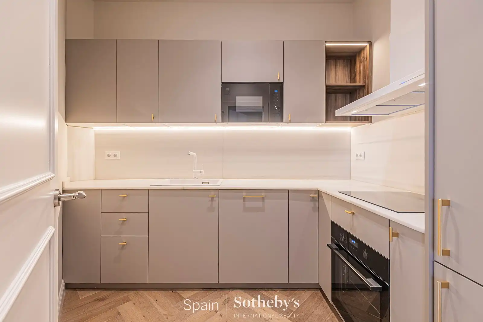 Apartamento con piscina en venta en Passeig Isabel II, imagen 17