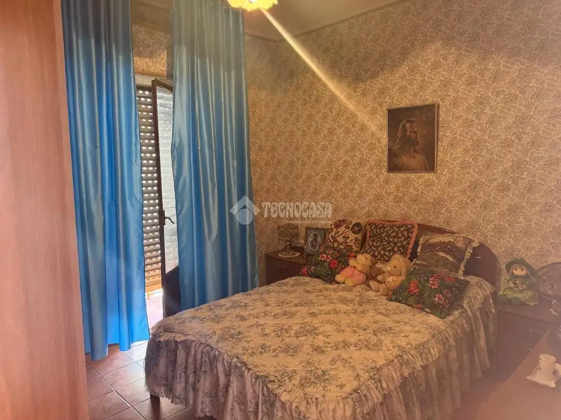 Dormitori de Casa adosada en venda en Jaén amb Aire condicionat, Terrassa i Traster