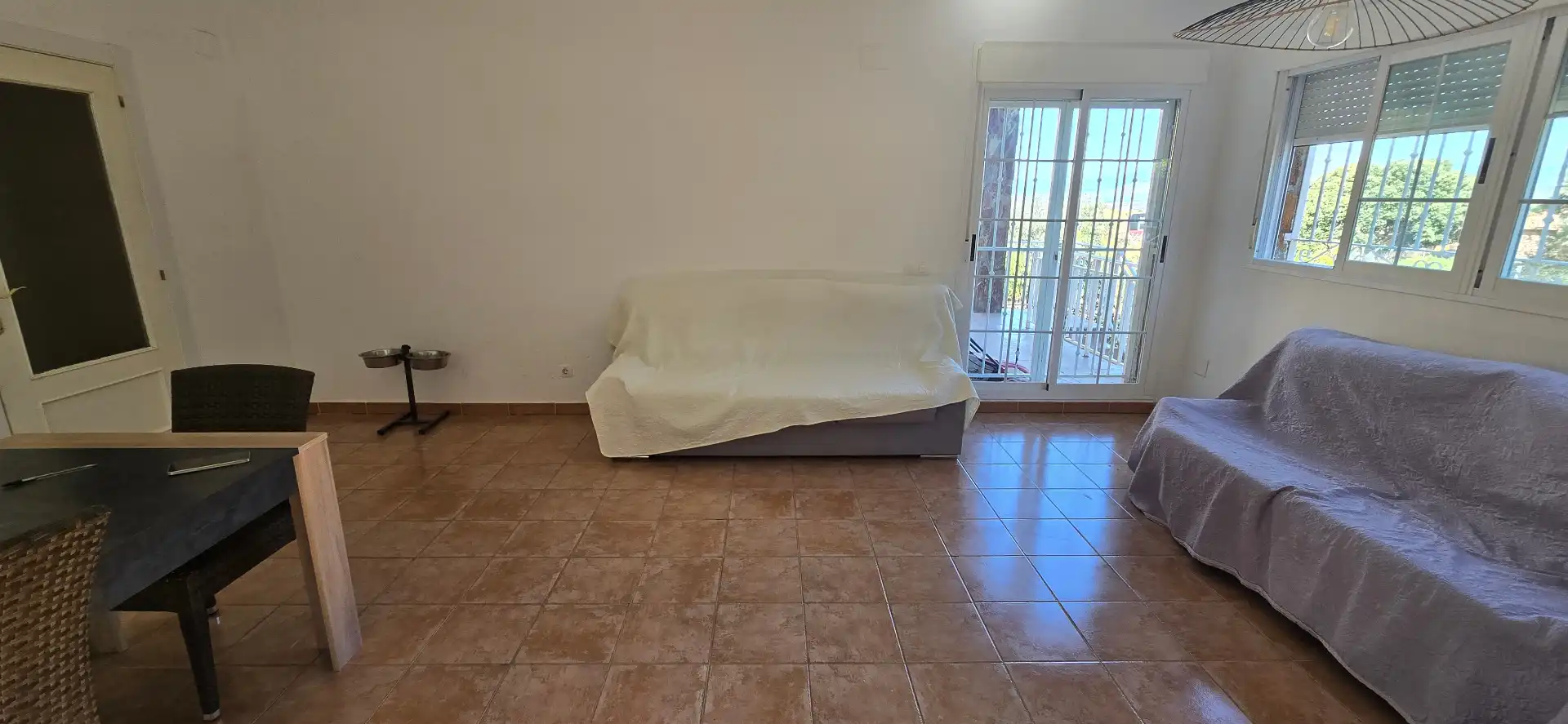 Sala de estar de Casa o chalet en venta en Zarzuela del Monte con Aire acondicionado, Calefacción y Jardín privado