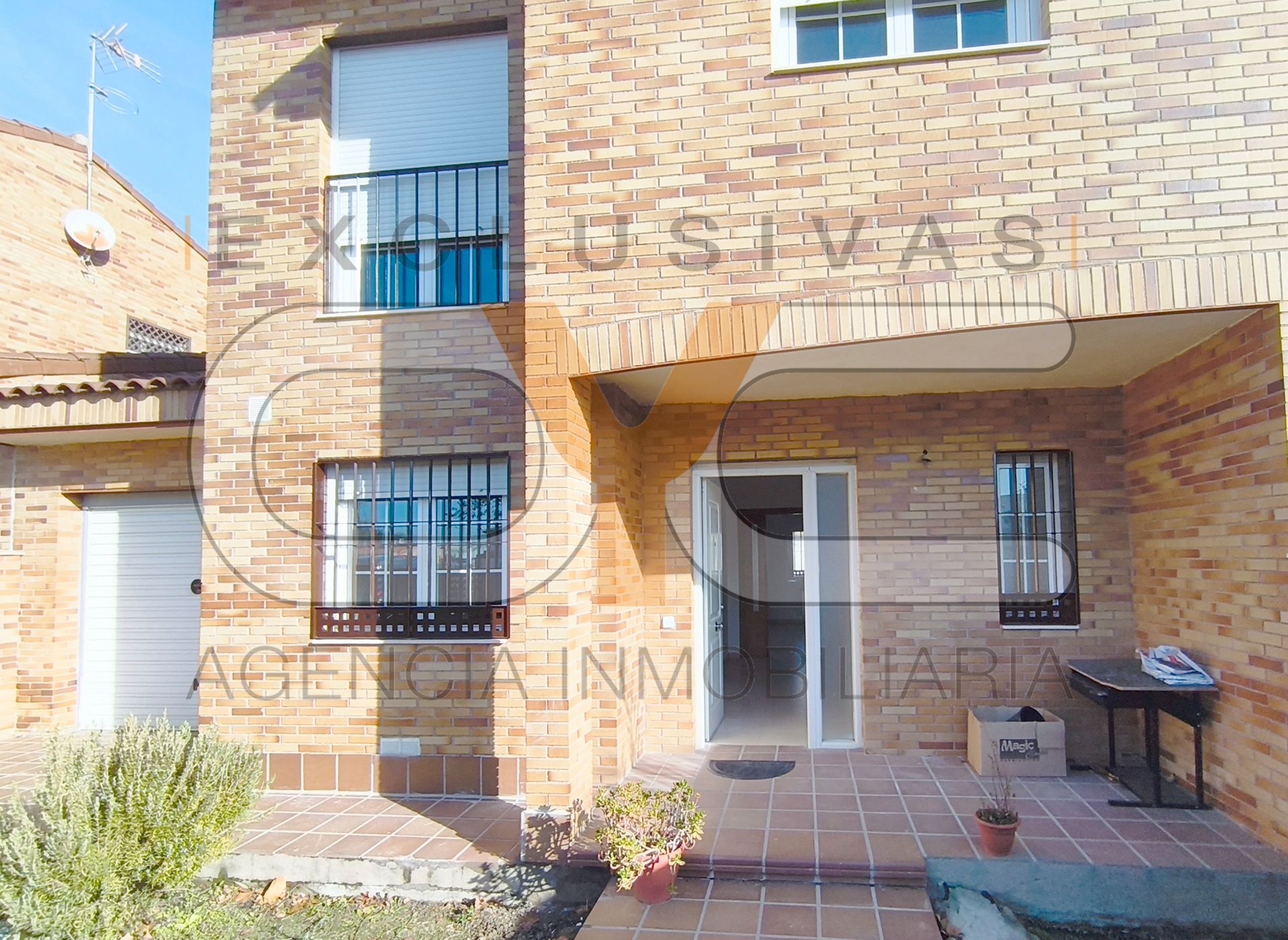 Single-family semi-detached for sale