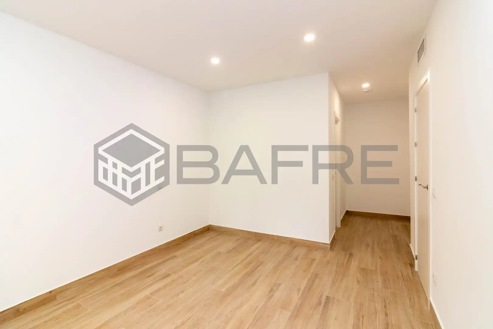 Piso en venta en Madrid con Calefacción