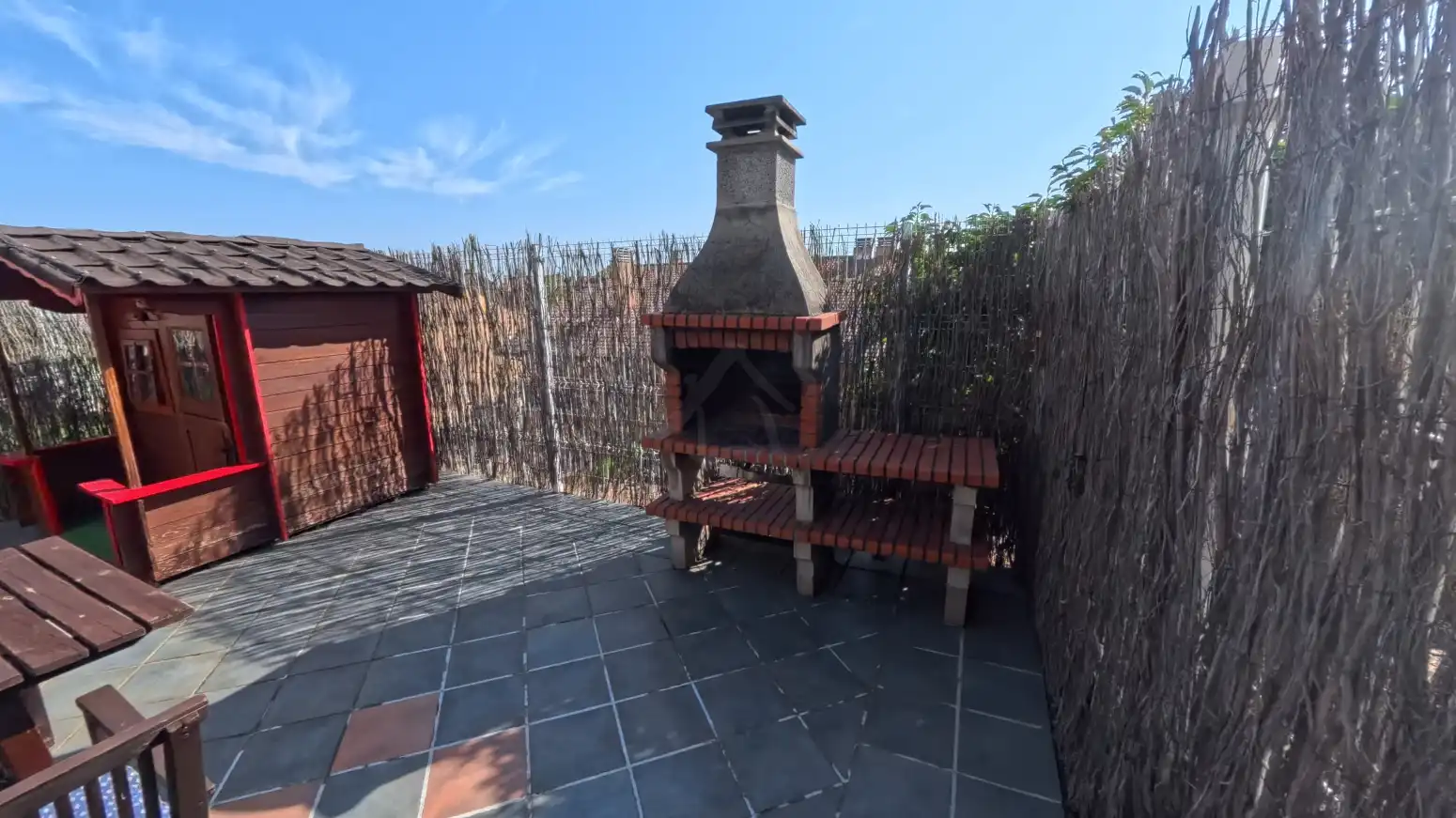 Terraza de Piso en venta en Sojuela con Calefacción, Jardín privado y Parquet