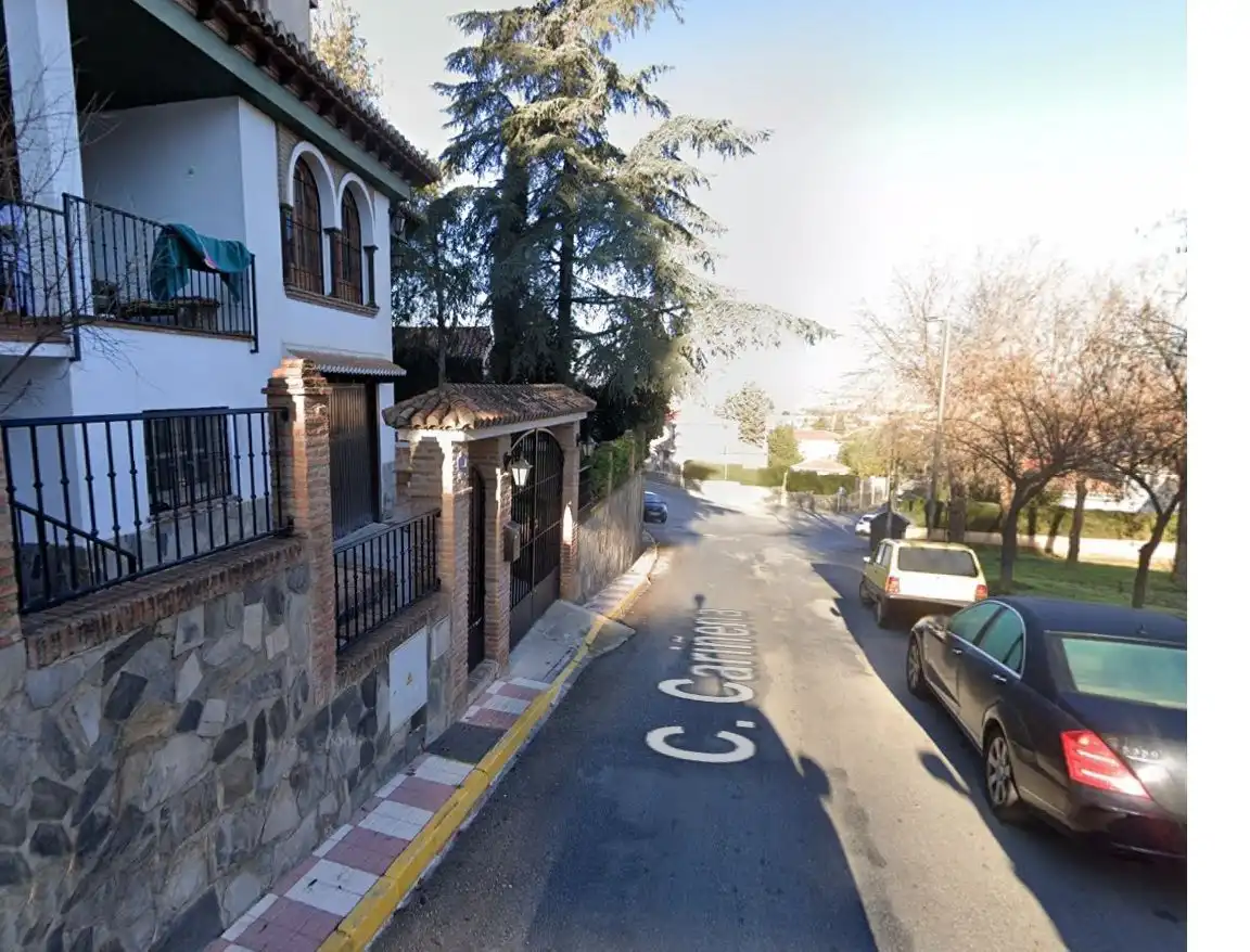 Vista exterior de Dúplex en venda en Villa de Otura