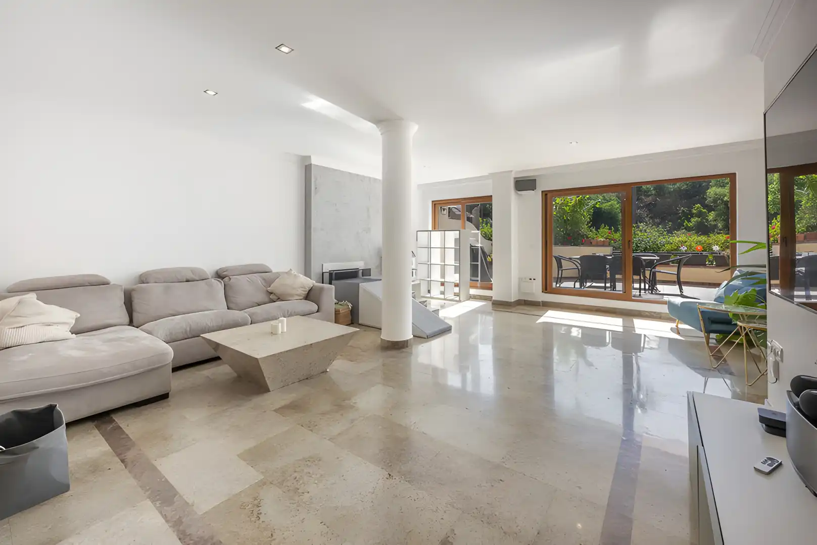 Habitatge amb piscina en venda a Milla de Oro, imagen 4