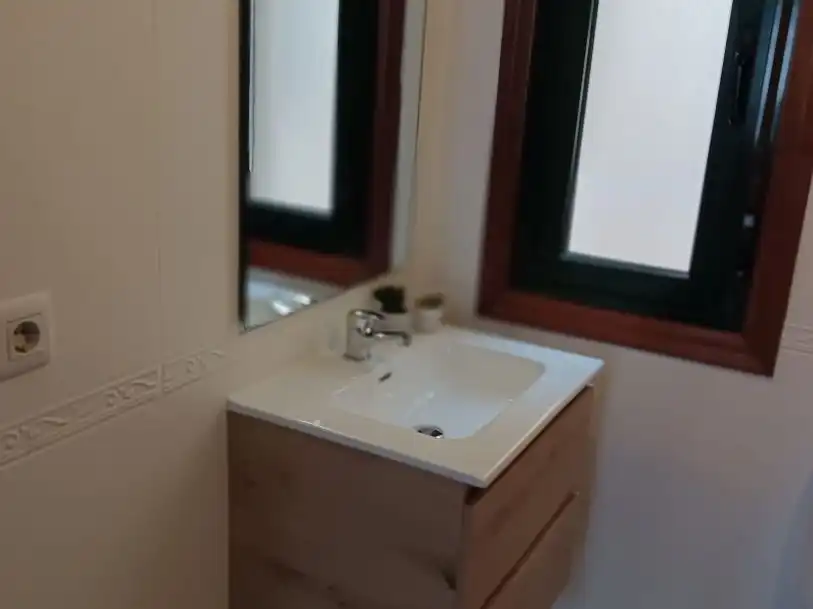 Baño de Piso de alquiler en Arteixo con Calefacción, Parquet y Amueblado