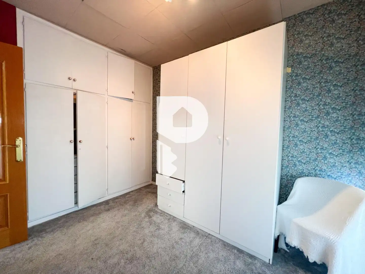 Dormitori de Casa o xalet en venda en Vallirana amb Calefacció, Jardí privat i Terrassa