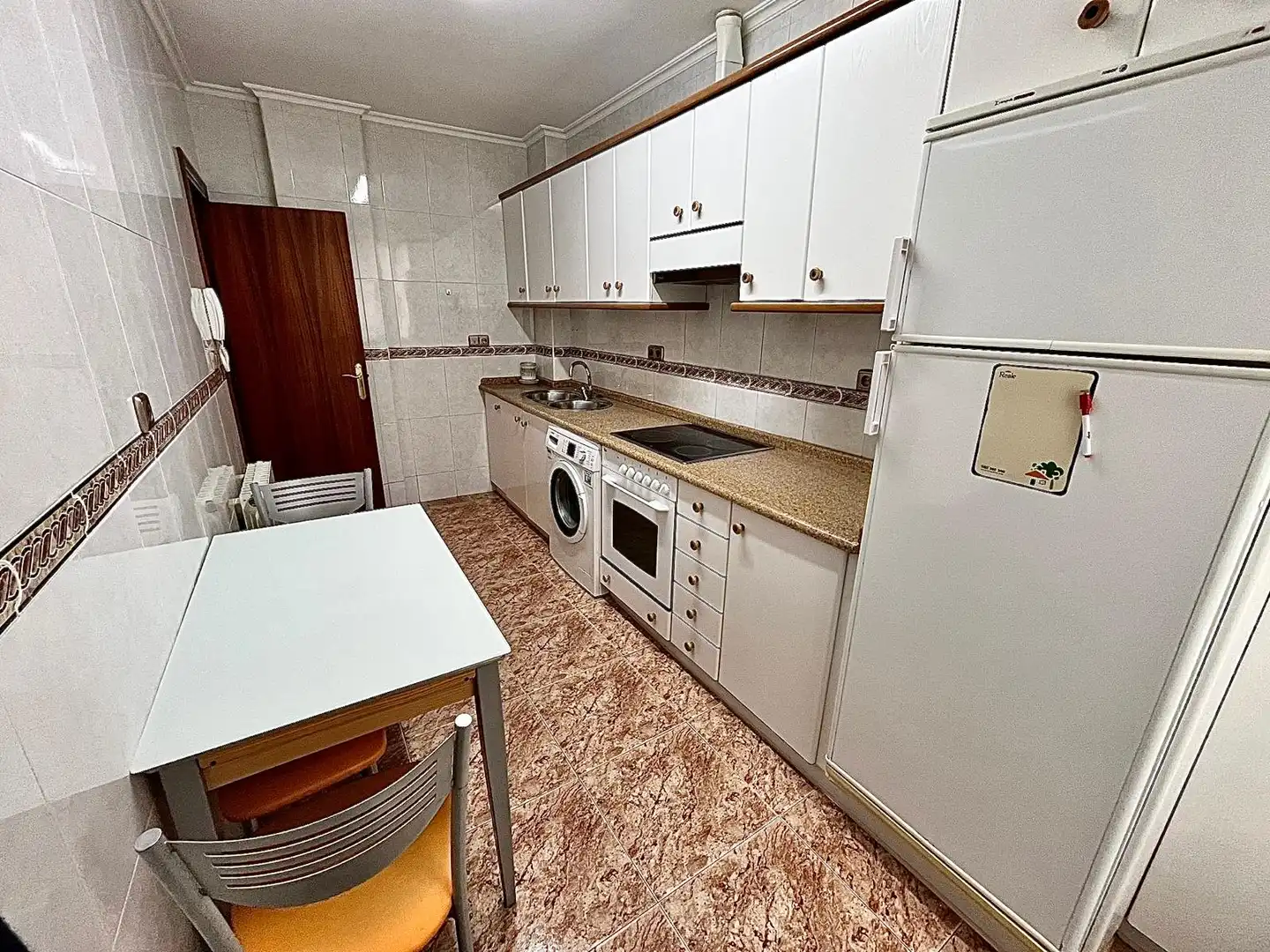 Cuina de Pis en venda en Bilbao  amb Calefacció, Moblat i Forn
