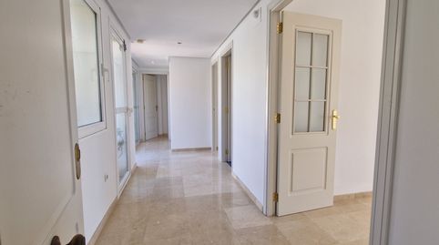 Foto 2 de Piso en venta en Calahonda, Mijas