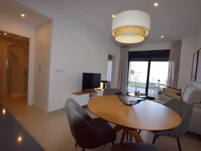 Sala d'estar de Àtic en venda en Torrevieja amb Aire condicionat, Calefacció i Jardí privat