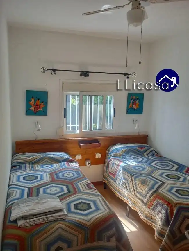 Dormitori de Casa o xalet de lloguer en Olocau amb Calefacció, Jardí privat i Terrassa