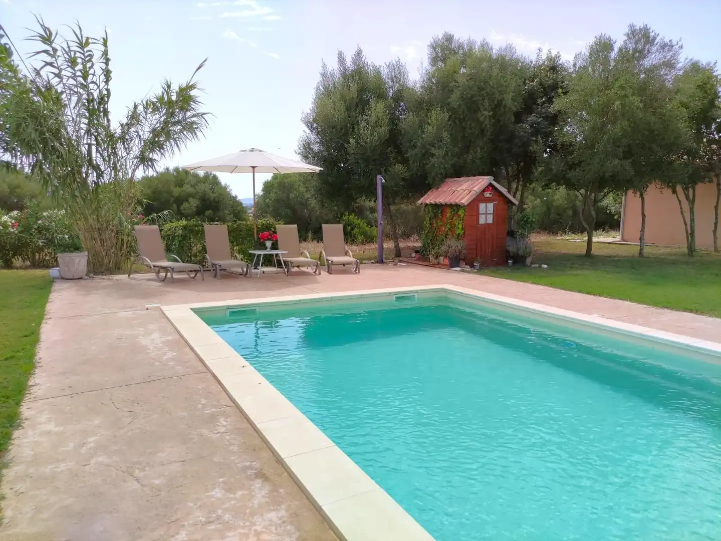 Schwimmbecken von Country house zum Verkauf in Muro mit Klimaanlage, Heizung und Privatgarten