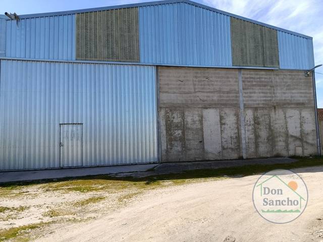 Nave industrial en Venta en Fuente el Sol
