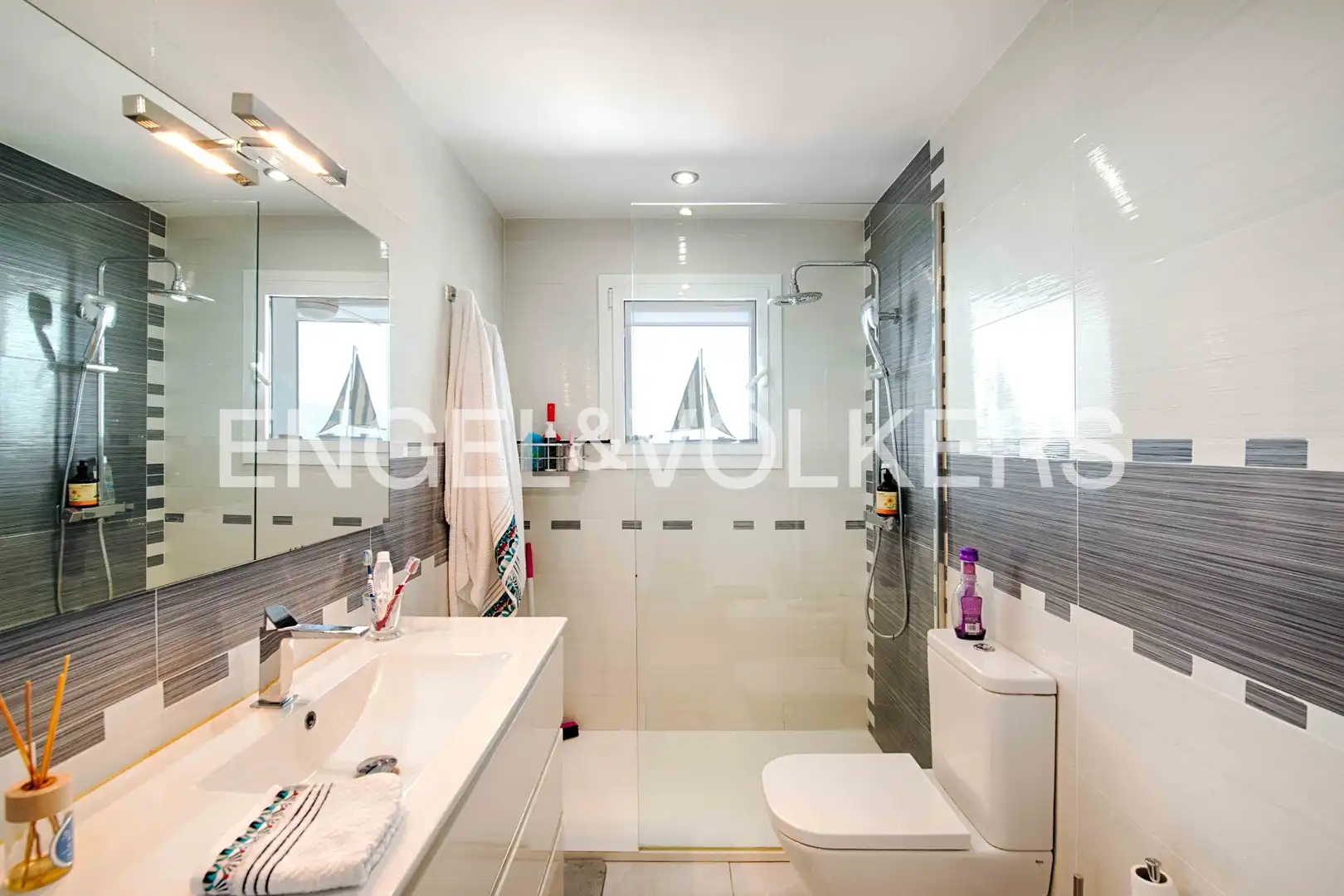 Piso con terraza en venta en Carrer Cant dels Ocells 38, imagen 20