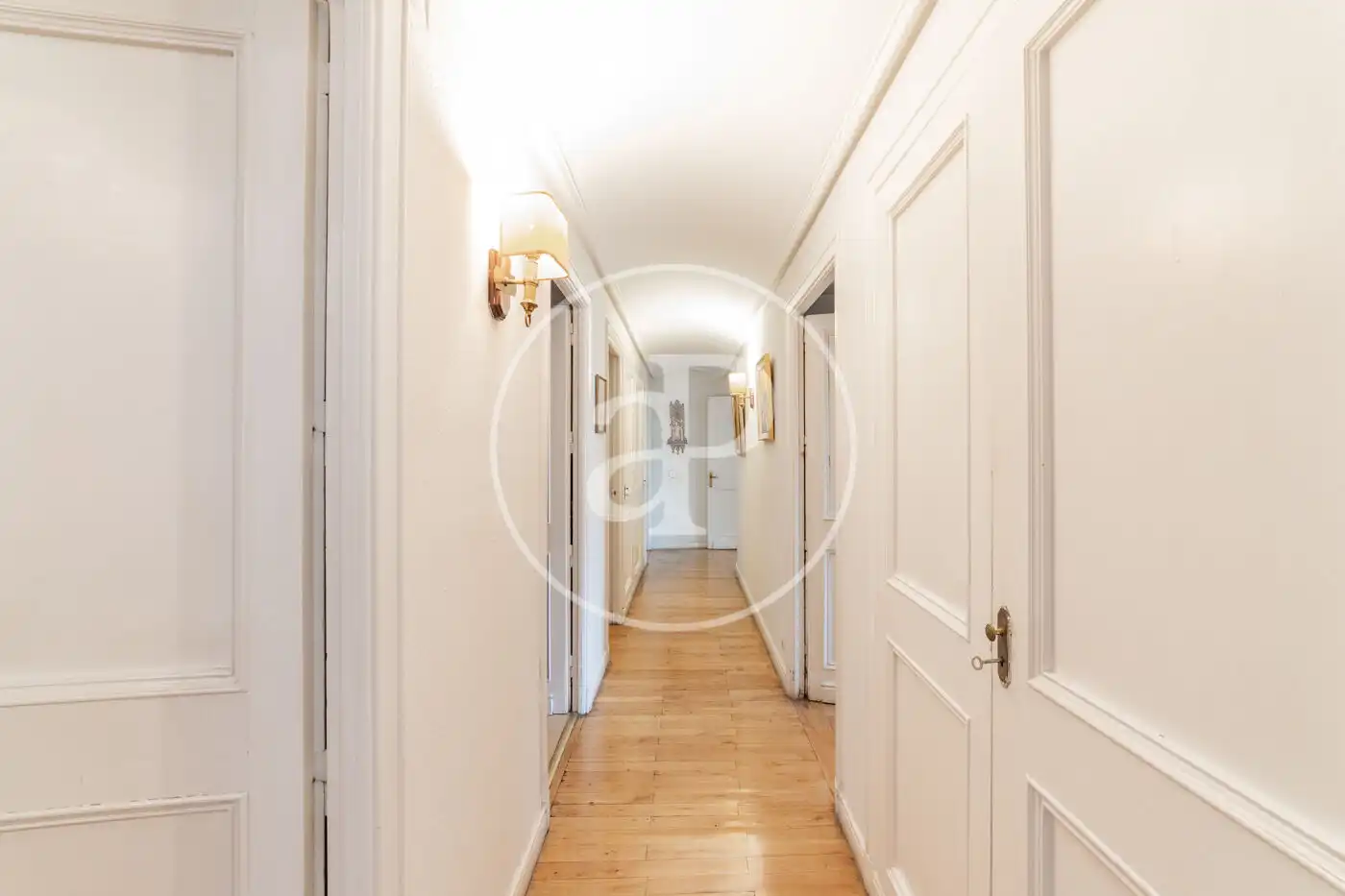 Piso en venta en Madrid con Calefacción, Terraza y Trastero