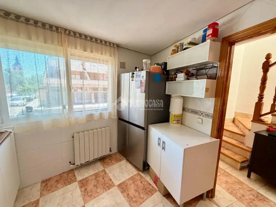 Cocina de Casa adosada en venta en Daganzo de Arriba con Aire acondicionado y Calefacción