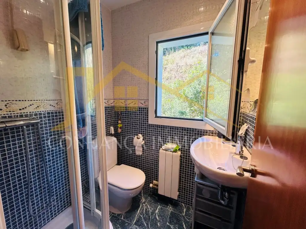 Bathroom of Flat for sale in Blanes