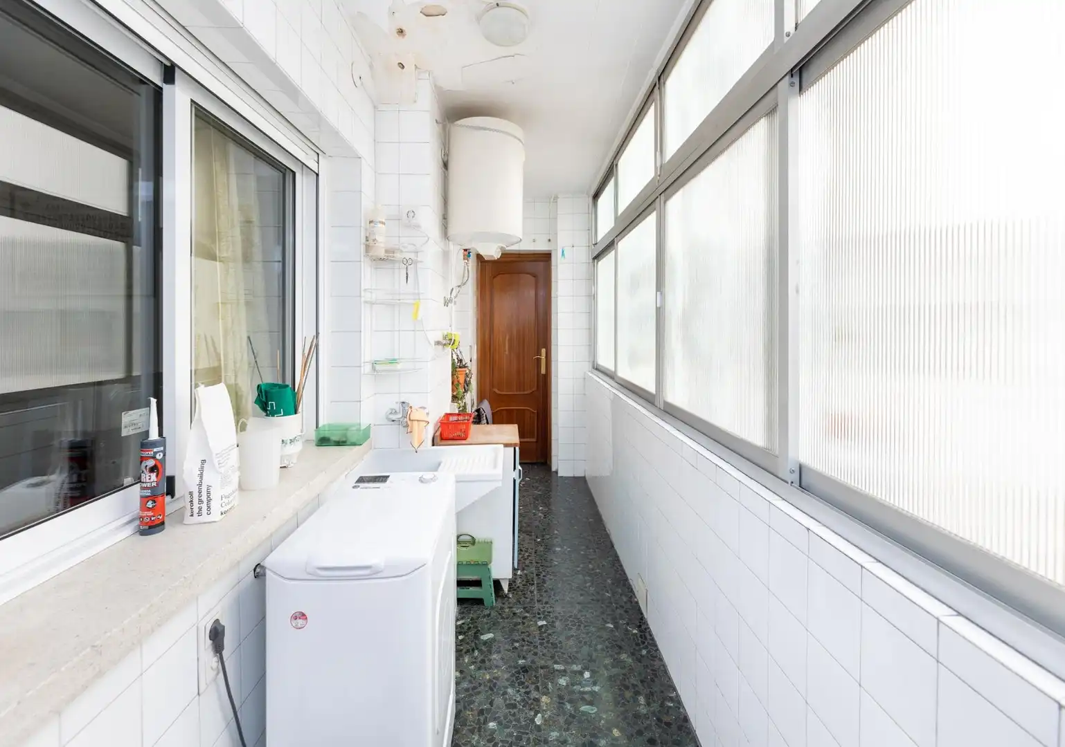 Kitchen of Flat for sale in Granada  with Terrace, Storage room and Balcony