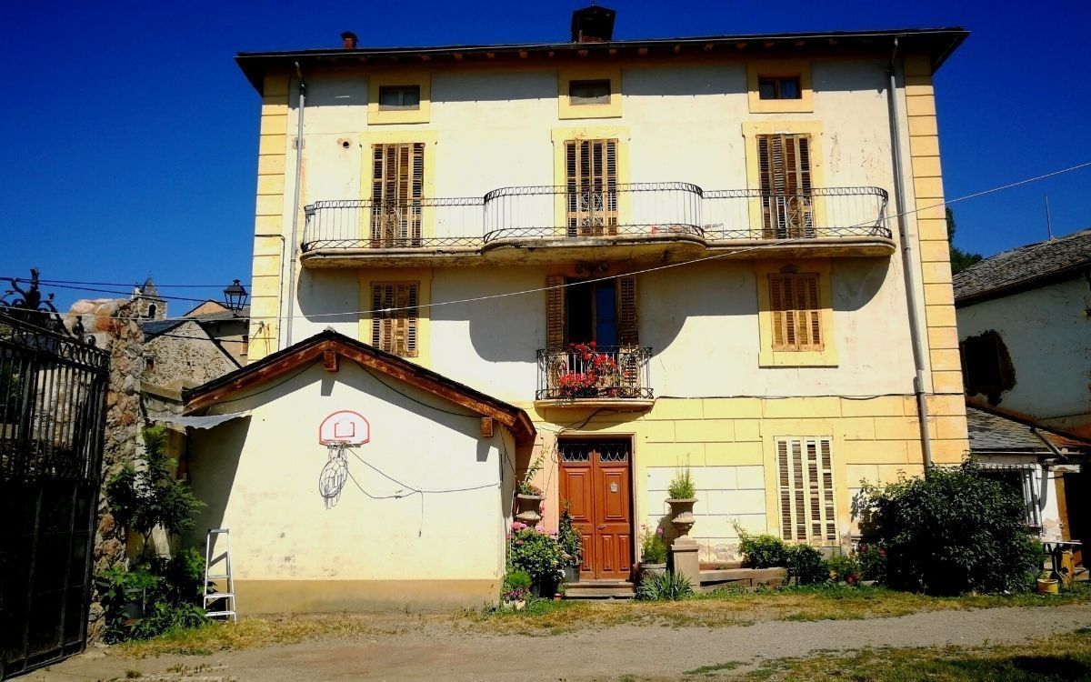 Exterior view of Country house for sale in Ger  with Heating and Storage room