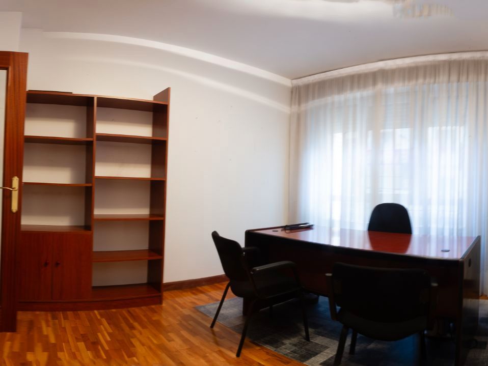 Office for sale in Burlada / Burlata  with Furnished