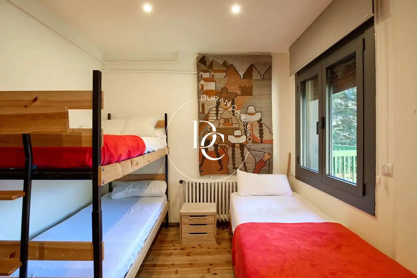 Habitación de Piso en venta en Alp con Calefacción, Terraza y Amueblado