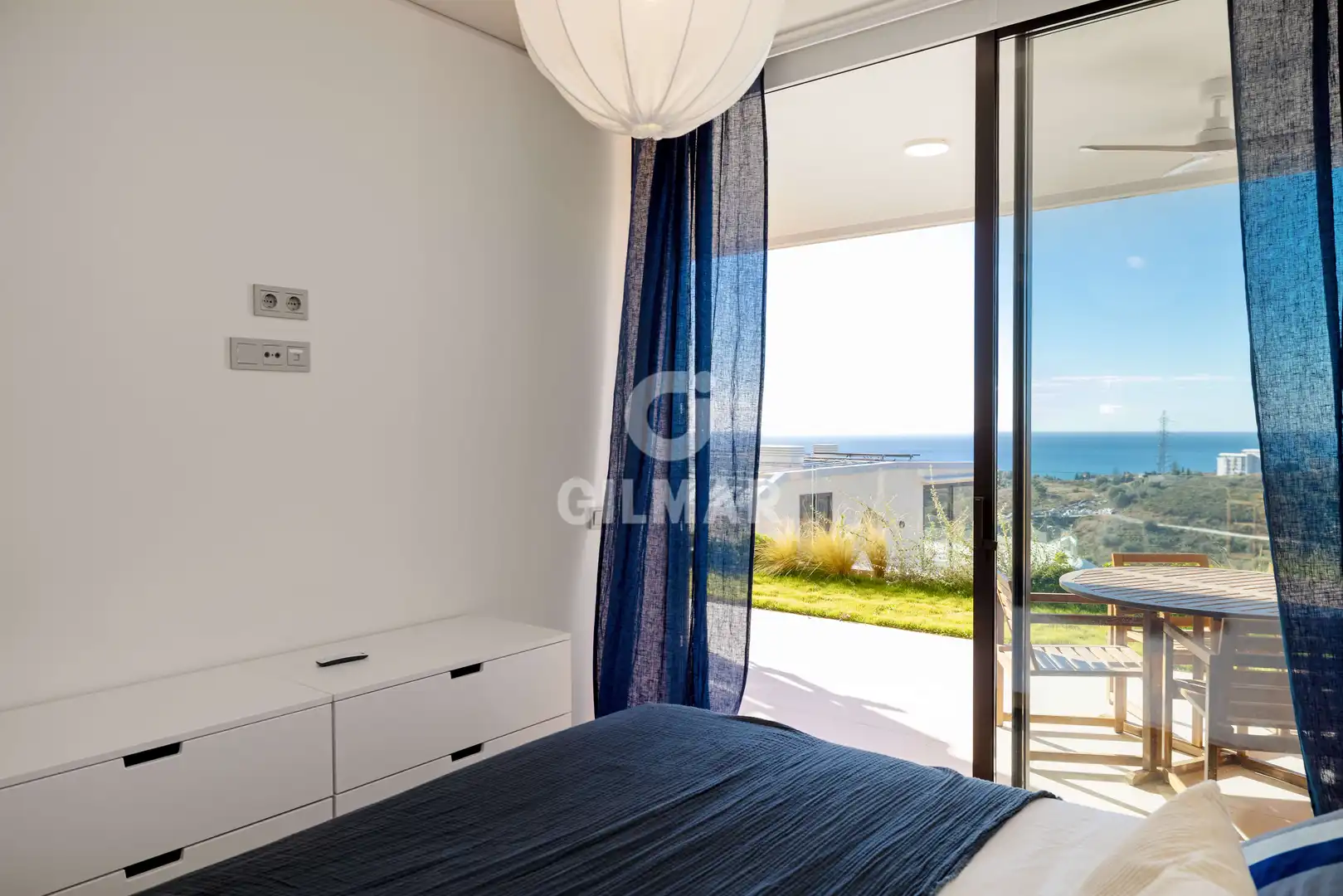 Schlafzimmer von Wohnungen zum Verkauf in Fuengirola mit Heizung, Privatgarten und Abstellraum