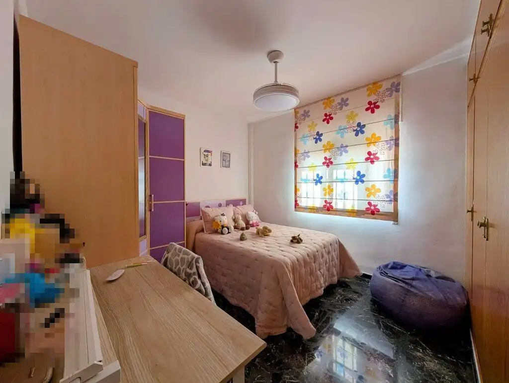 Dormitori de Casa o xalet en venda en Loja amb Terrassa i Piscina