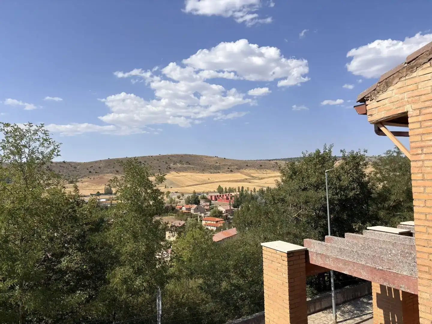 Vista exterior de Casa o xalet en venda en Sigüenza amb Balcó