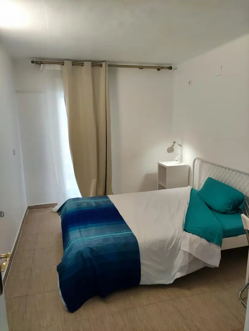 Bedroom of Flat for share in Sevilla  with Heating, Furnished and Washing machine