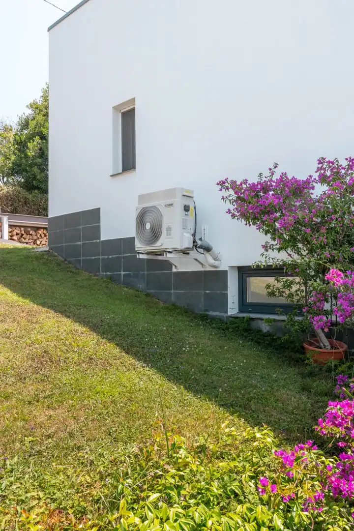 Vista exterior de Casa o chalet en venta en Siero con Calefacción, Jardín privado y Terraza