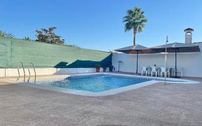 Piscina de Casa o xalet en venda en Jerez de la Frontera amb Aire condicionat i Piscina