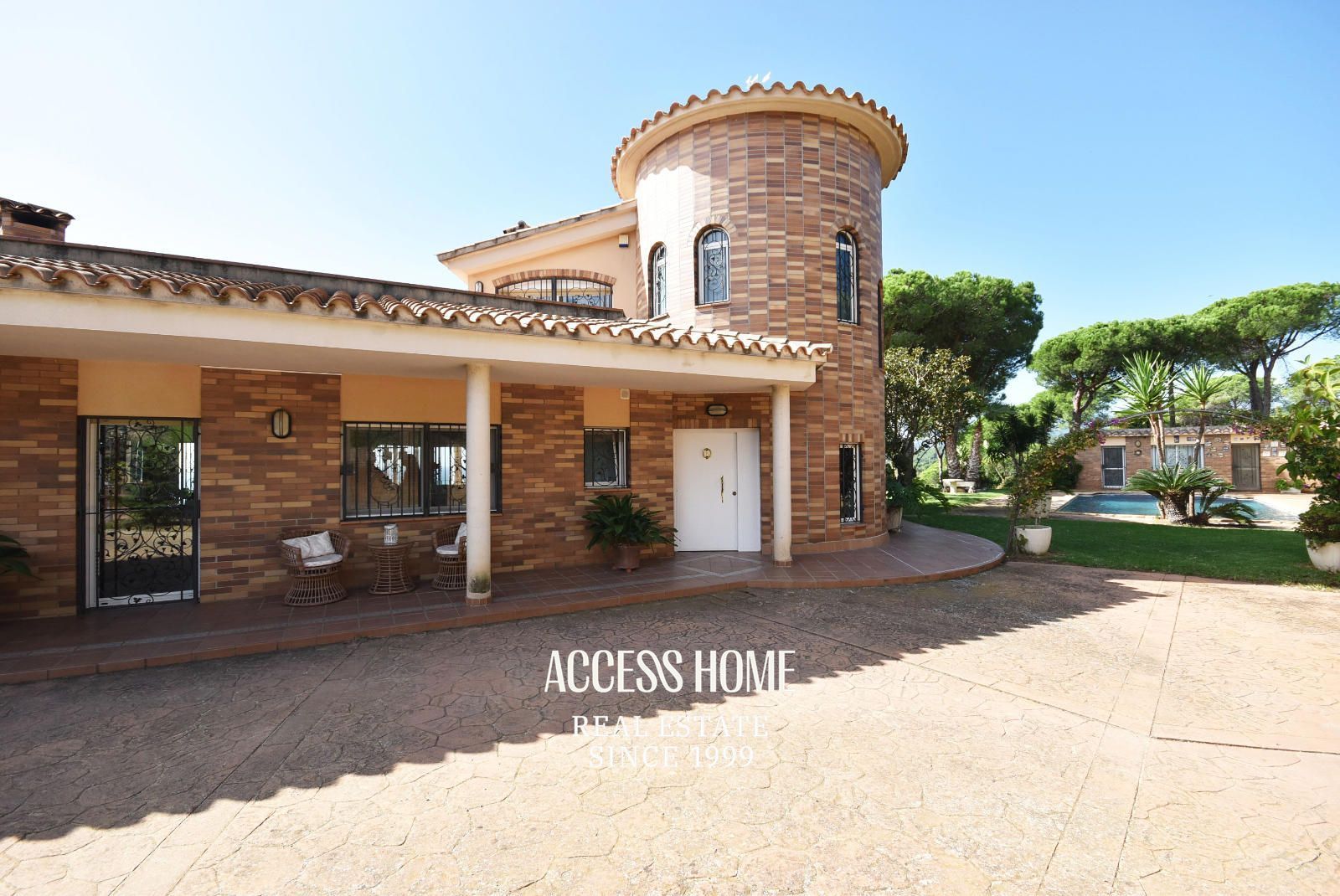 Vista exterior de Casa o xalet en venda en Sant Pol de Mar amb Aire condicionat, Calefacció i Terrassa