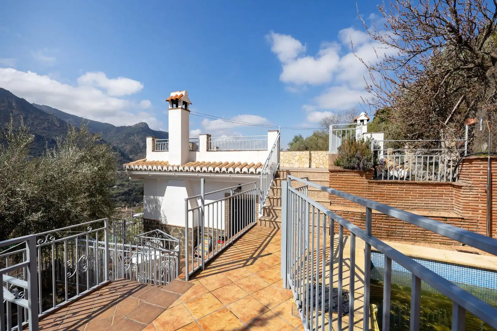 Terraza de Casa o chalet en venta en Güéjar Sierra con Jardín privado, Trastero y Piscina