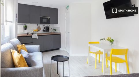 Photo 3 of Flat for rent in Pinar del Rey, Madrid Capital