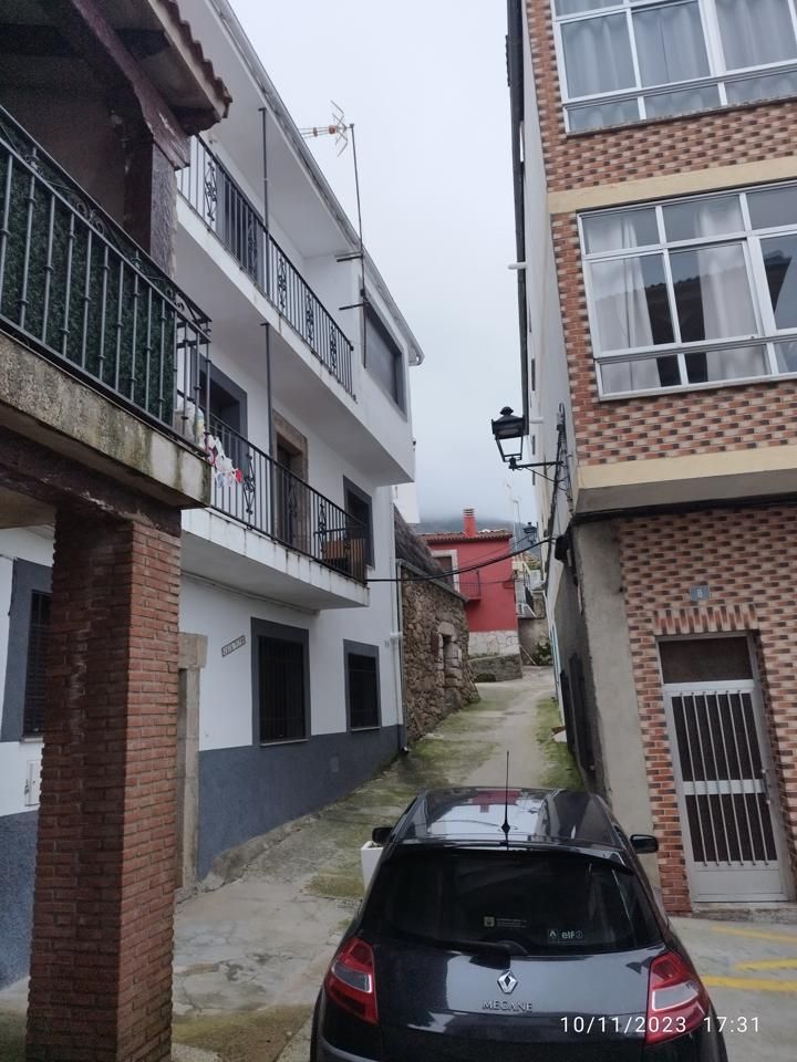 Vista exterior de Finca rústica en venda en Cabezabellosa amb Terrassa