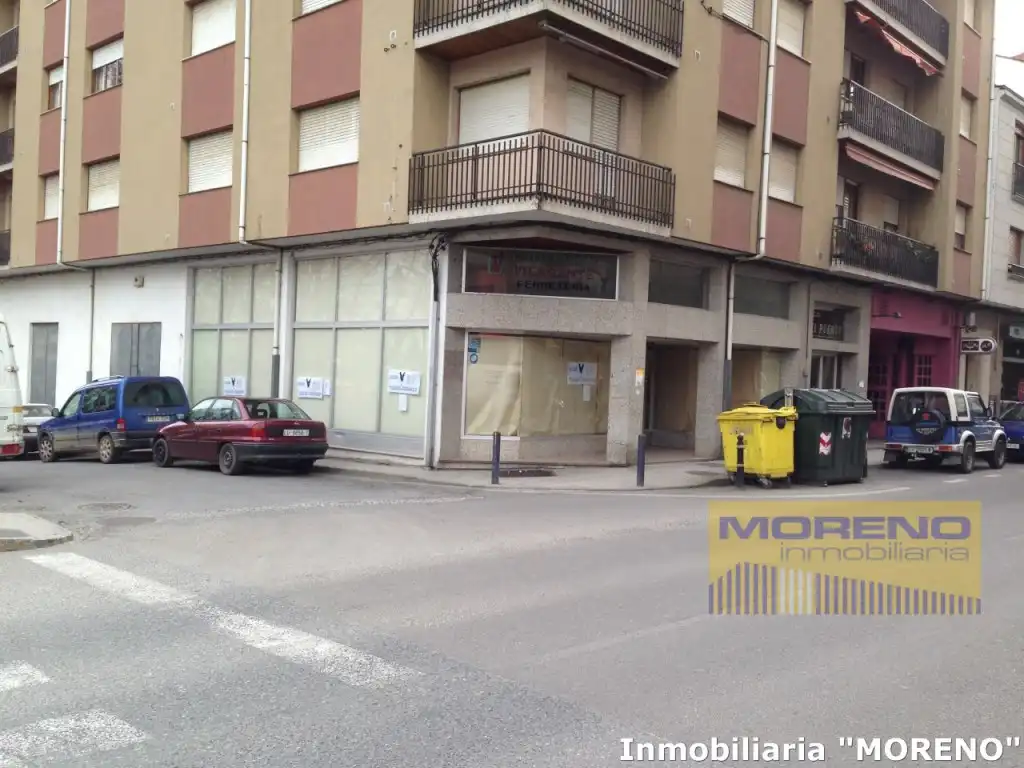 Locale commerciale in vendita a Sarria