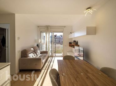 Wohnung mit Balkon zum Verkauf in Carrer de Villarroel .