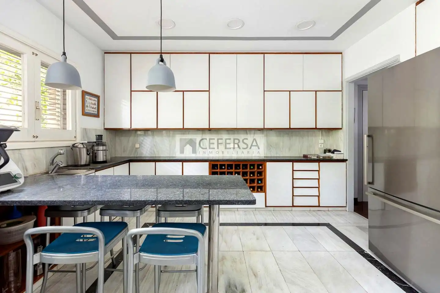 Küche von Wohnung zum Verkauf in Barcelona mit Heizung, Parkett und Terrasse