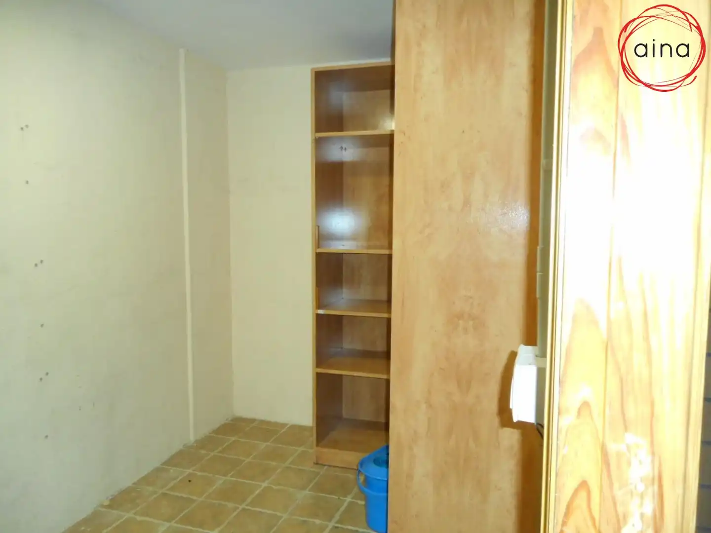 Habitación de Local en venta en Burlada / Burlata con Amueblado