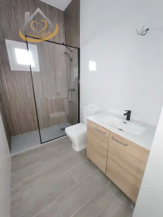 Badezimmer von Wohnungen zum Verkauf in Cartaya