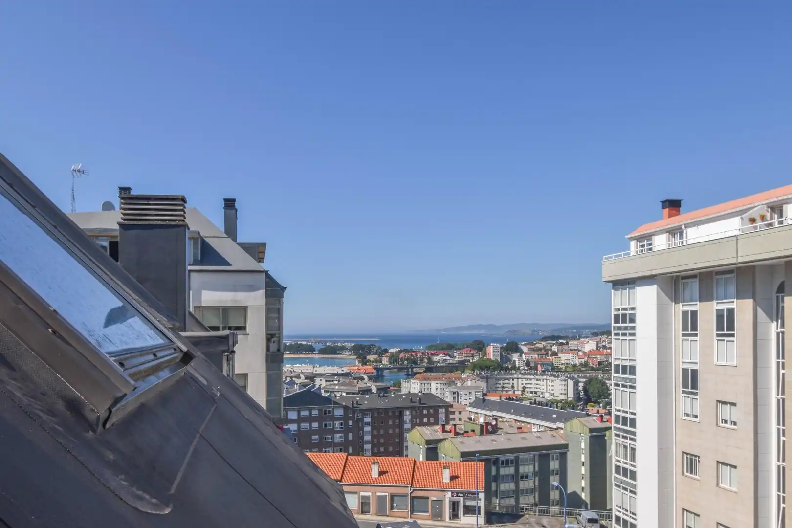 Exterior view of Flat for rent in Culleredo  with Heating, Storage room and Balcony