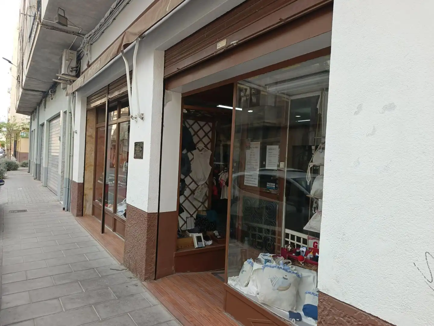 Locale commerciale in vendita a Plaza de Toros - Avenida Chapí - Trinquete