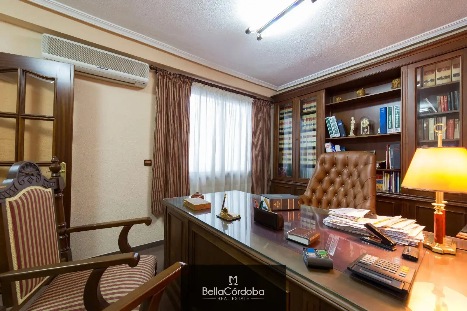 Habitación de Oficina en venta en Córdoba con Aire acondicionado