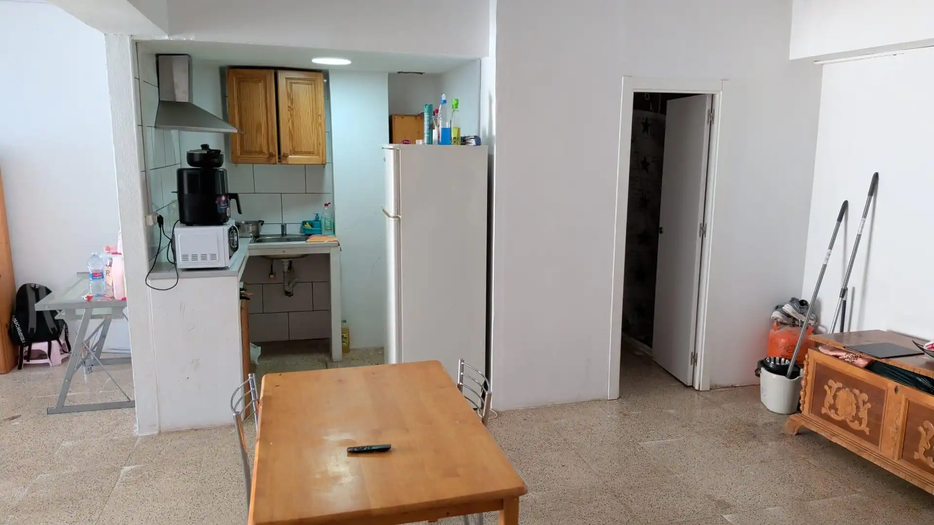 Kitchen of Office for sale in Inca