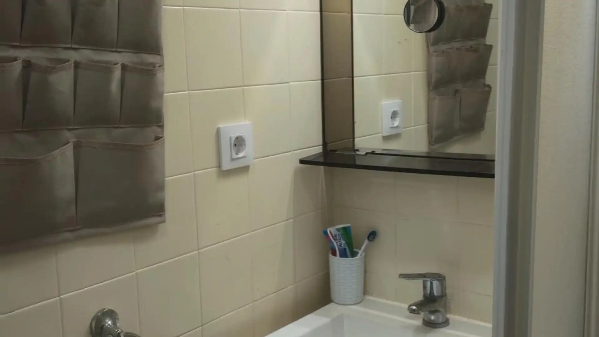 Baño de Apartamento para compartir en  Barcelona Capital con Calefacción, Amueblado y Horno