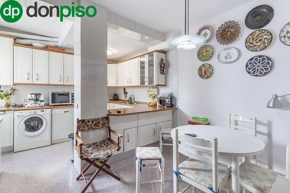 Apartament amb terrassa en venda a Calle ANGEL BARRIOS 1, imagen 7