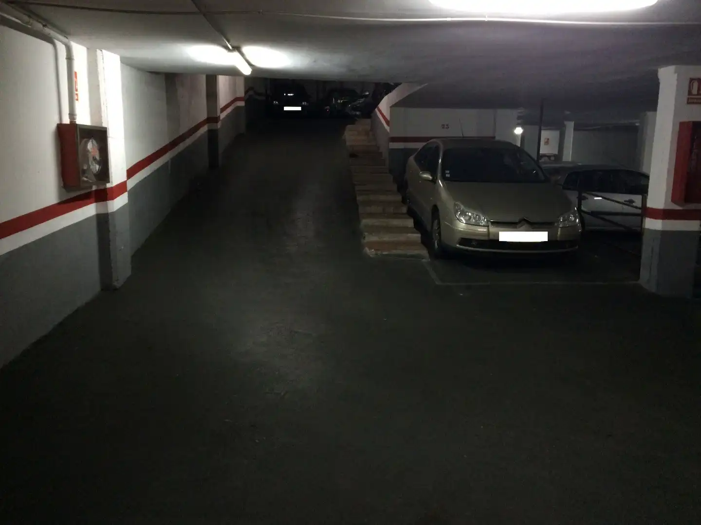 Parkplatz von Garage zur Miete in Barcelona