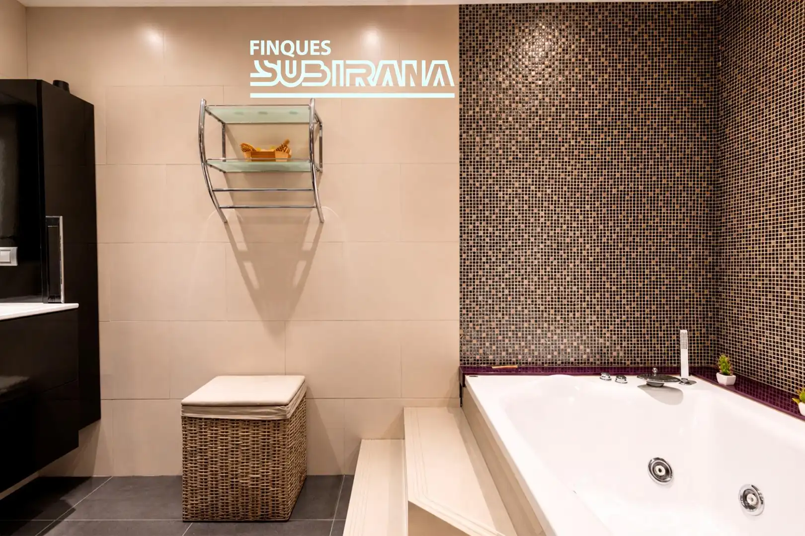 Baño de Piso en venta en Masquefa con Calefacción y Jacuzzi